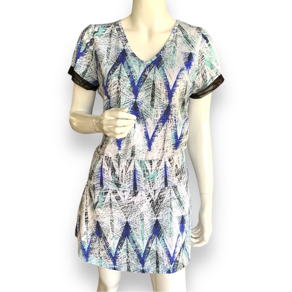 ELEVEN BY VENUS WILLIAMS TENNIS, PICKLE BALL, GOLF TOP. WOMEN’S SIZE MED… - Picture 4 of 4